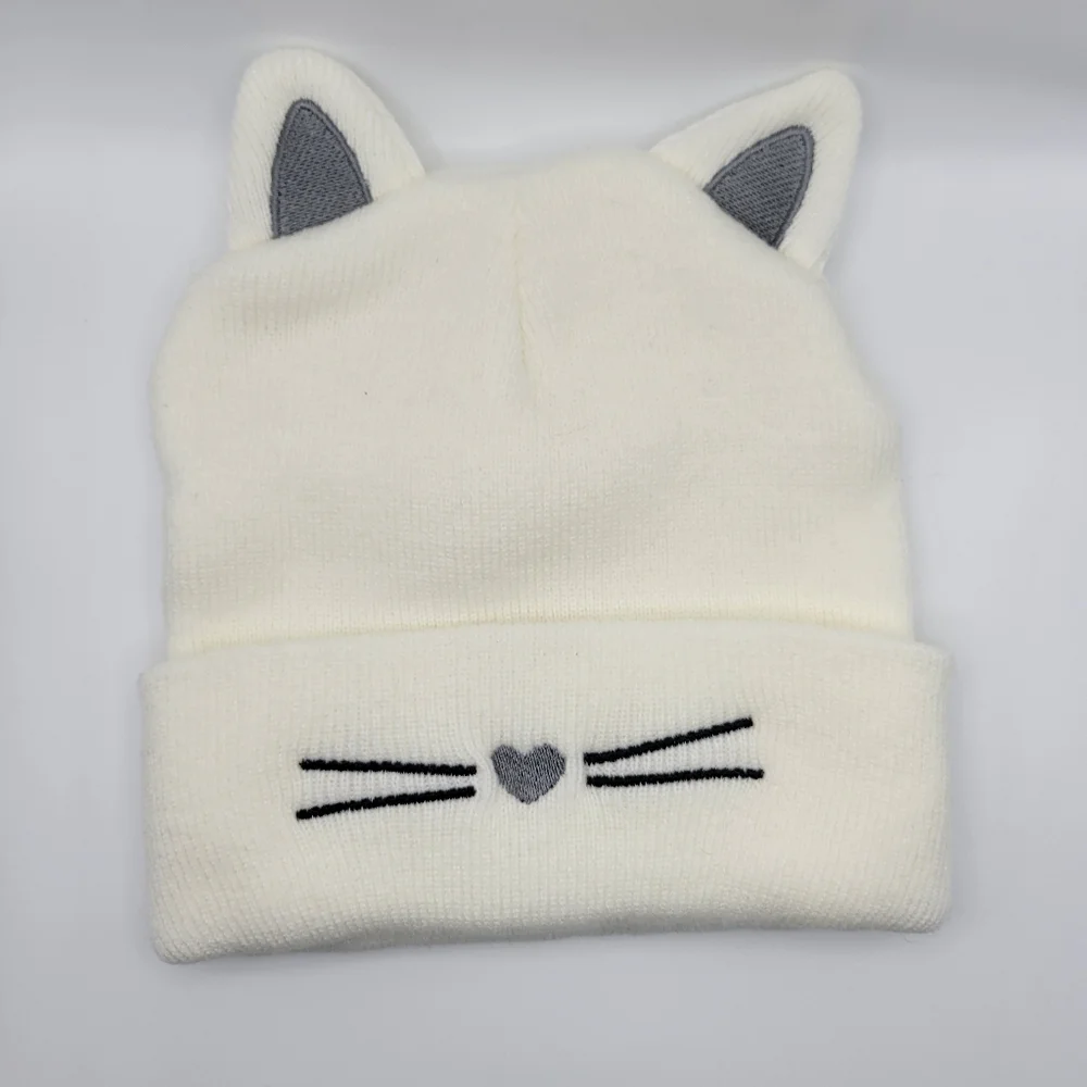 NWOT White Knit Cat Eat Beanie Embroidered Kid Winter Outdoor Snow Cold